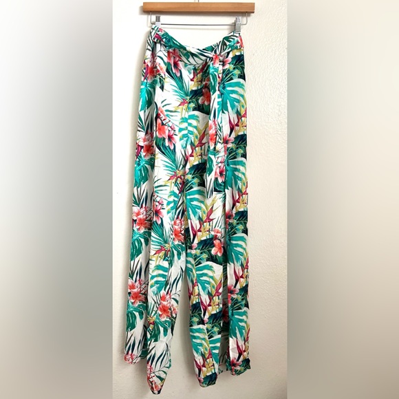 Vince Camuto Wrap Tie Cover Up Pants - Balines Floral - Picture 4 of 6